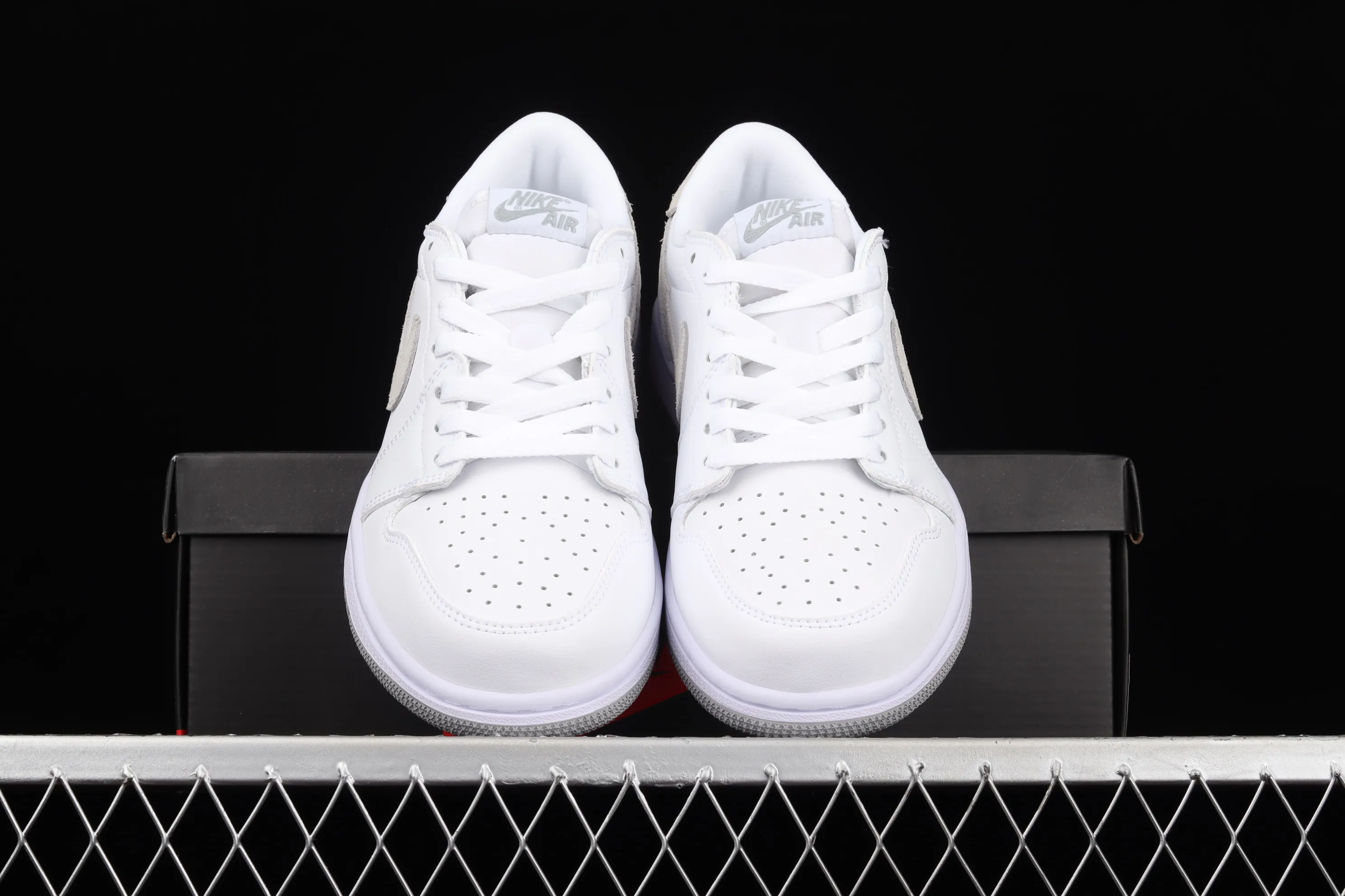 All categories Air Jordan Jordan series basketball shoes Air Jordan 1 Low Air Jordan 1 Low OG AJ1 Joe 1 white and gray color low-top basketball shoes CZ0858-100